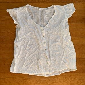Size L Jane + Delancey ruffle sleeve button blouse